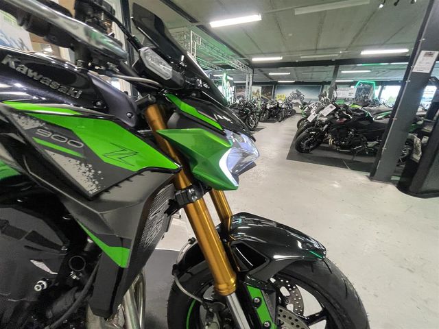 kawasaki - z900-se-performance
