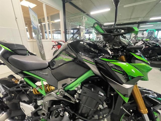 kawasaki - z900-se-performance