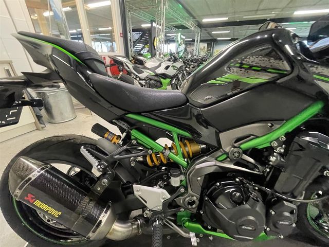 kawasaki - z900-se-performance