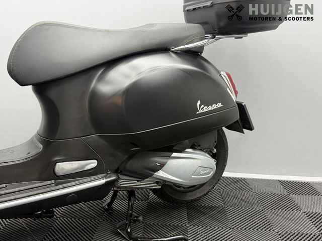 vespa - gts-super-tech-300