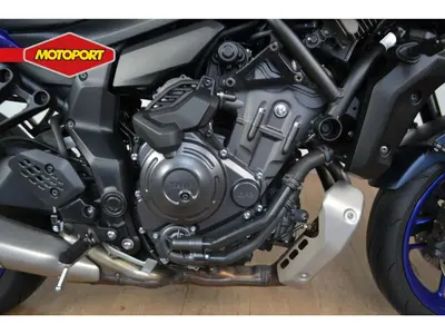 YAMAHA MT 07 Y-AMT – foto 2