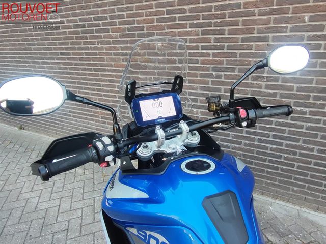 triumph - tiger-900-gt