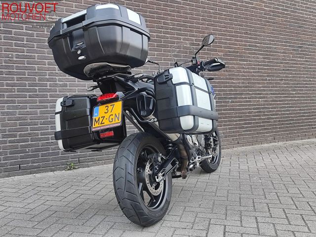 triumph - tiger-900-gt