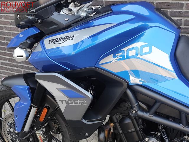 triumph - tiger-900-gt