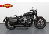 TRIUMPH BONNEVILLE BOBBER BLACK