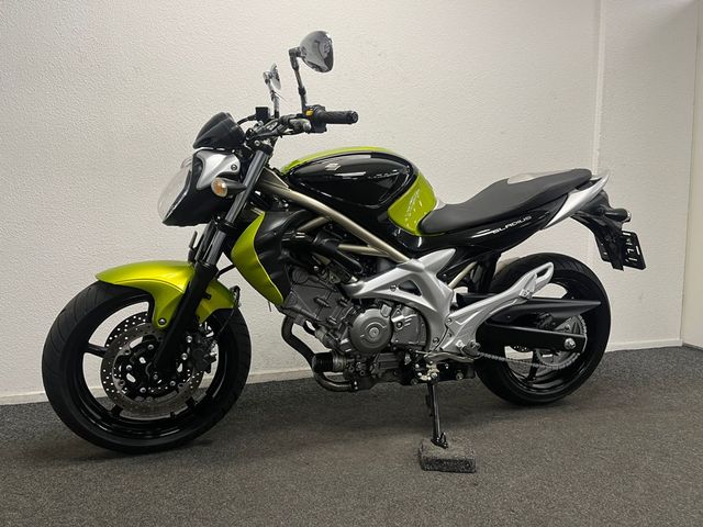 suzuki - gladius
