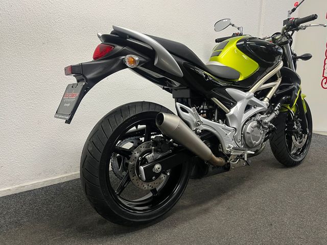 suzuki - gladius