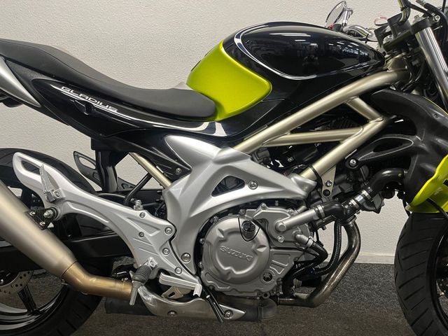 suzuki - gladius