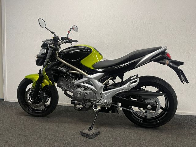 suzuki - gladius