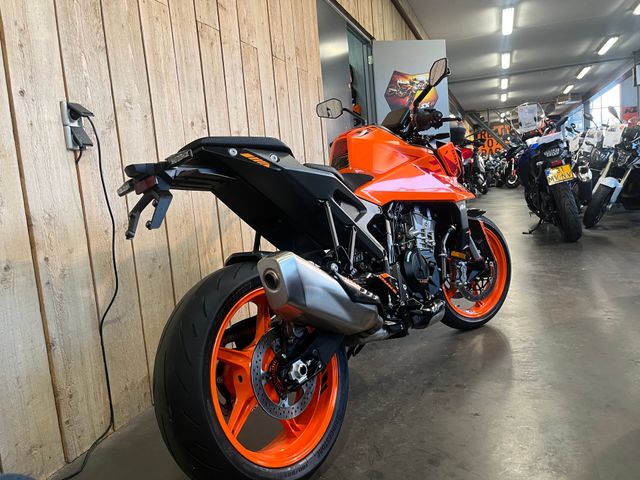 ktm - 990-duke