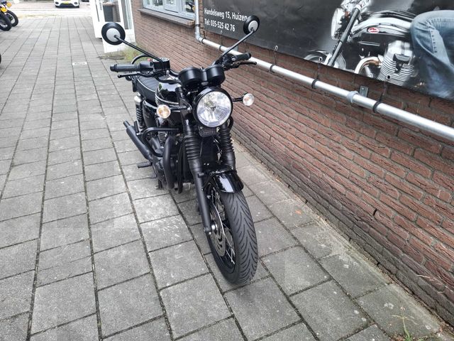 triumph - bonneville-t-120-black
