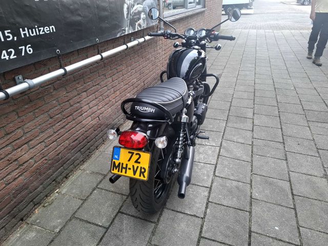 triumph - bonneville-t-120-black