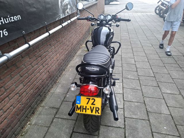 triumph - bonneville-t-120-black