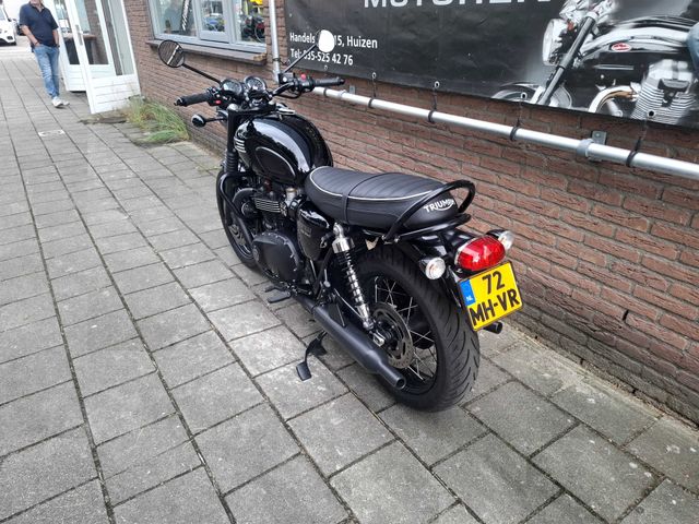 triumph - bonneville-t-120-black