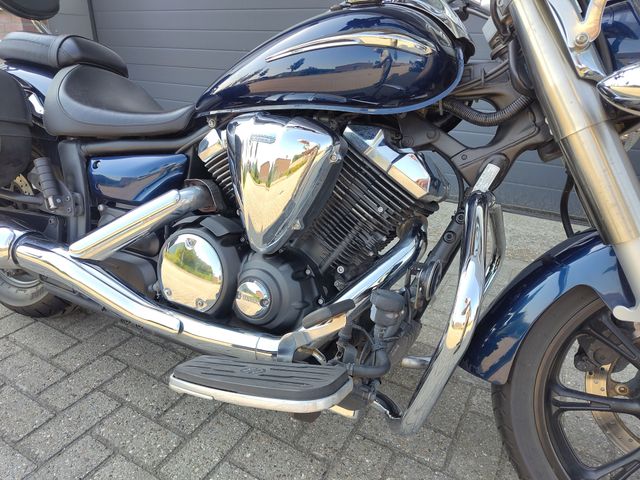 yamaha - xvs-950-a-midnight-star