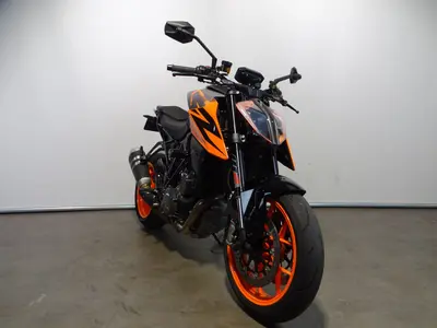 KTM 1290 SUPER DUKE R – foto 2