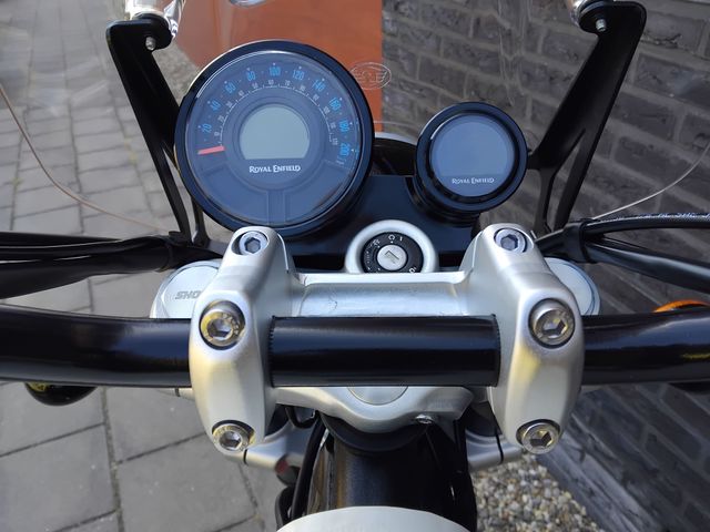 royal-enfield - super-meteor-650