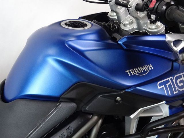 triumph - tiger-800-xrt