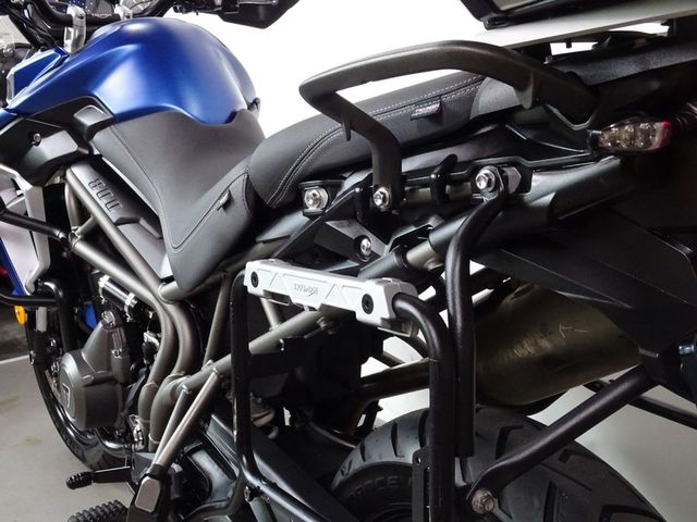 triumph - tiger-800-xrt