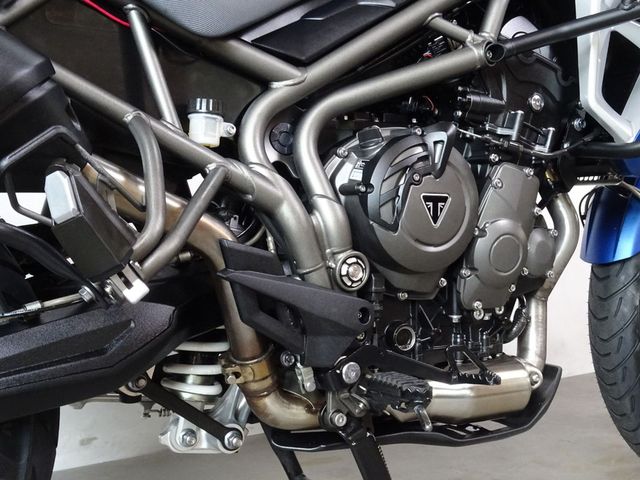 triumph - tiger-800-xrt