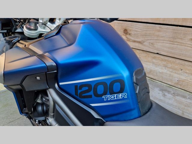 triumph - tiger-explorer-xrx