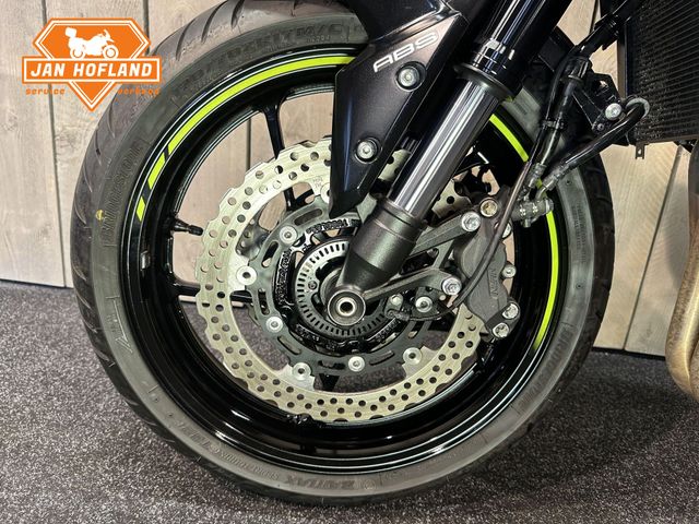 kawasaki - z900