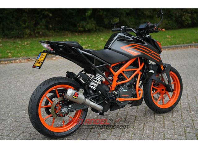 ktm - 125-duke