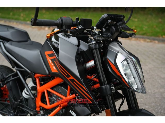 ktm - 125-duke