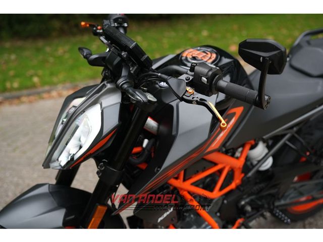ktm - 125-duke