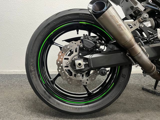 kawasaki - z900