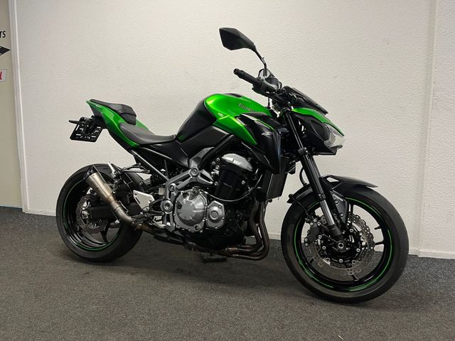 kawasaki - z900