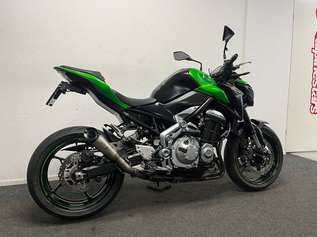 kawasaki - z900