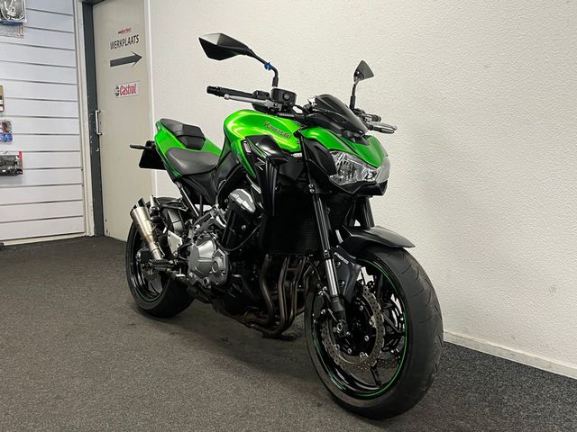 kawasaki - z900