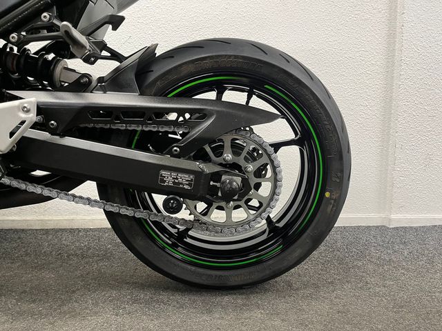 kawasaki - z900