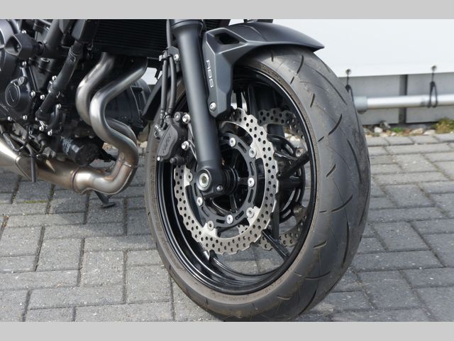 kawasaki - z650