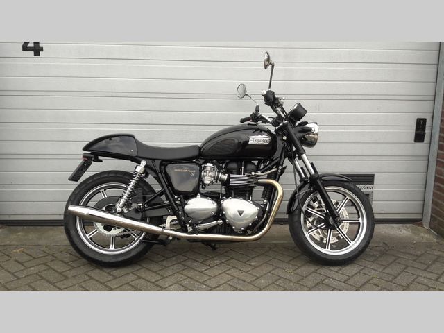 triumph - bonneville-se