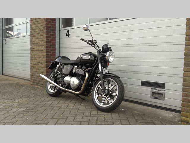 triumph - bonneville-se