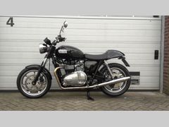 TRIUMPH BONNEVILLE SE