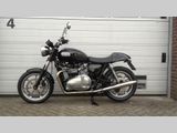 TRIUMPH BONNEVILLE SE