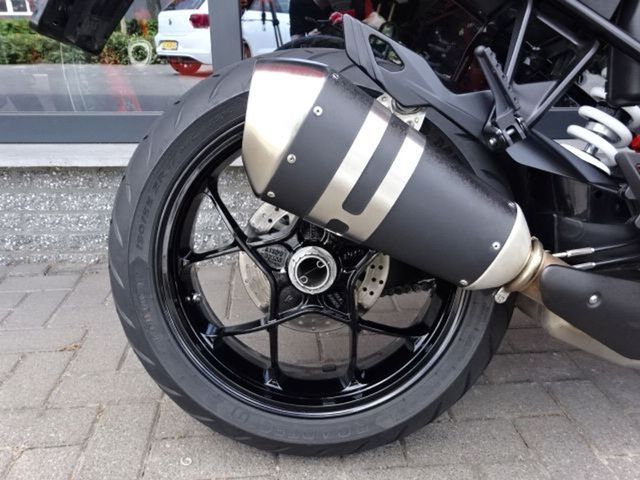 ktm - 1290-super-duke-gt