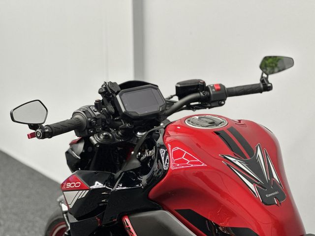 kawasaki - z900-performance