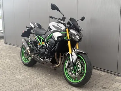 KAWASAKI Z900 SE PERFORMANCE – foto 2