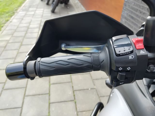 suzuki - v-strom-650