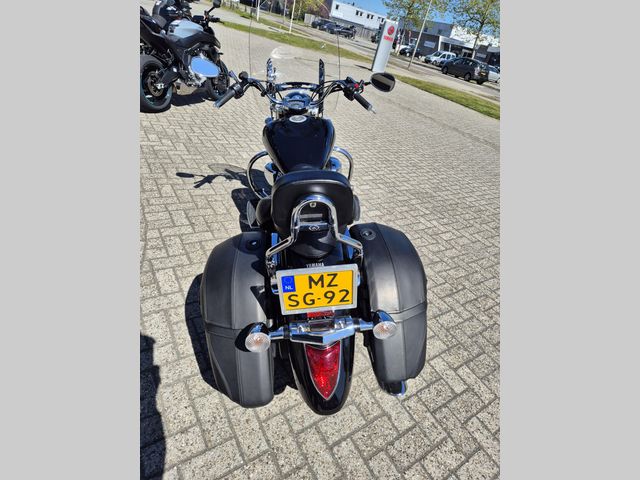 yamaha - xvs-1300-a-midnight-star
