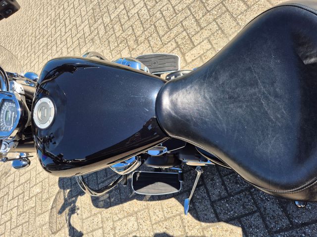 yamaha - xvs-1300-a-midnight-star