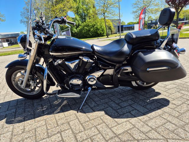 yamaha - xvs-1300-a-midnight-star