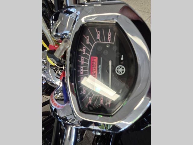 yamaha - xvs-1300-a-midnight-star