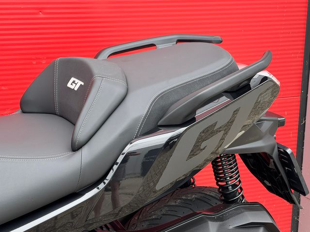 bmw - c-400-gt