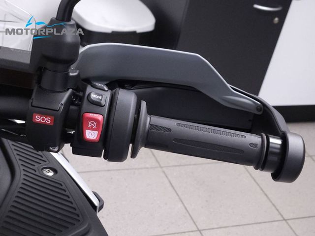 bmw - r-1300-gs-adventure