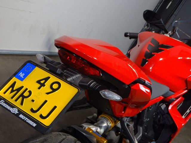 ducati - supersport-950-s